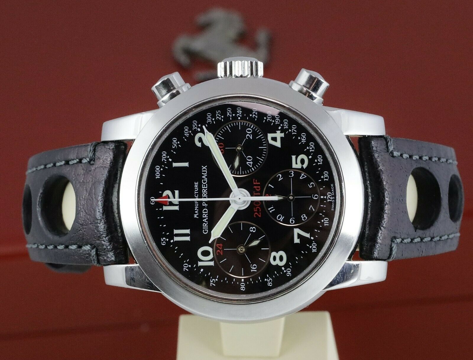 Pfandhaus VS Girard Perregaux Ferrari 250 GT TdF 8090 Chronograph B P verkauft